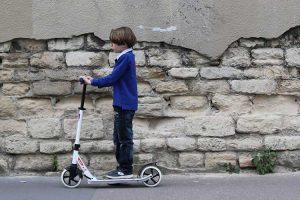 are electric scooters safe for kids